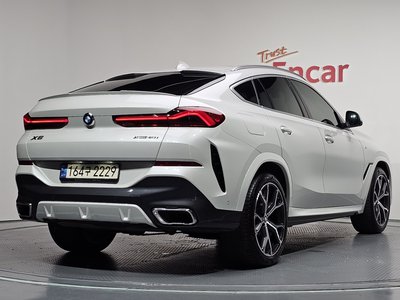 2022 BMW X6 — фото 4