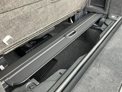 2025 BMW X7 thumbnail 76