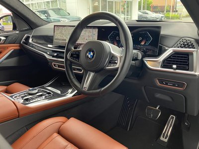 2025 BMW X7 thumbnail 56