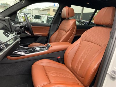 2025 BMW X7 thumbnail 72