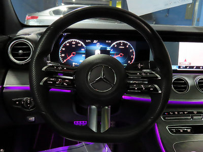 MERCEDES-BENZ E-CLASS - 8