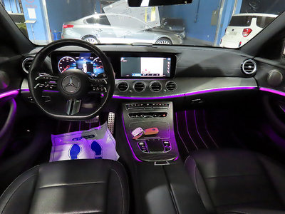 MERCEDES-BENZ E-CLASS - 6