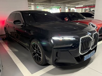 BMW I7 - 2