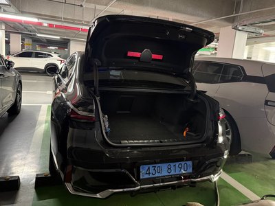 BMW I7 - 7