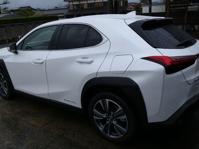 LEXUS UX - 5