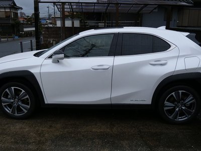 LEXUS UX - 4