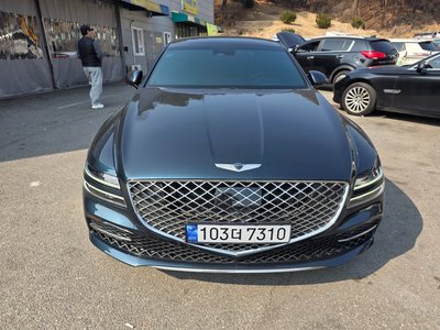 GENESIS G80 (RG3) - 1