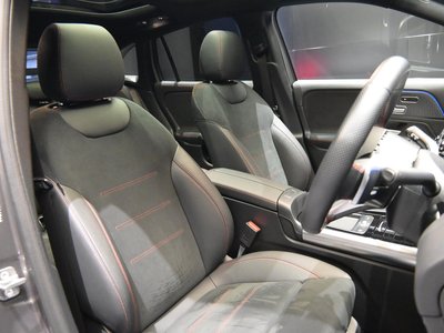2025 Mercedes-BENZ EQA — миниатюра 47