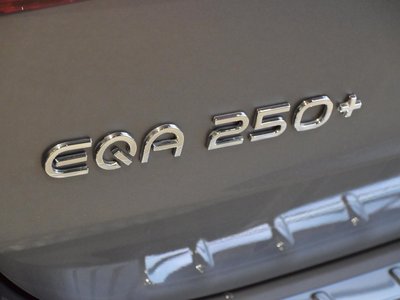 صورة 8 لـ 2025 Mercedes-BENZ EQA