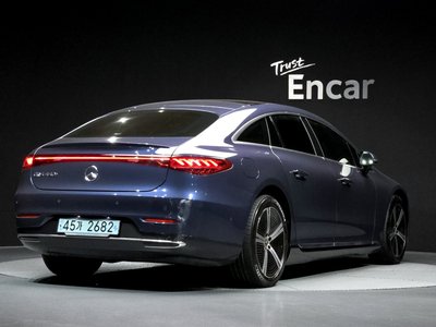 MERCEDES-BENZ EQS - 3