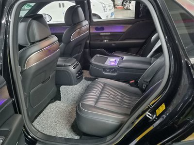 2022 Genesis G90 (RS4) — миниатюра 19