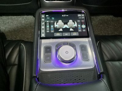 2022 Genesis G90 (RS4) — миниатюра 18