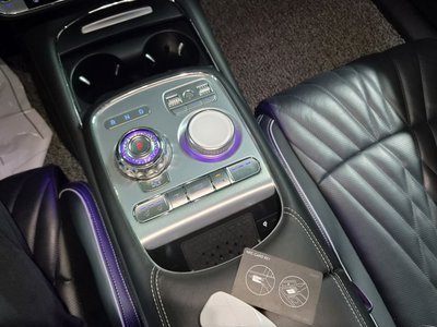 2022 Genesis G90 (RS4) — миниатюра 13