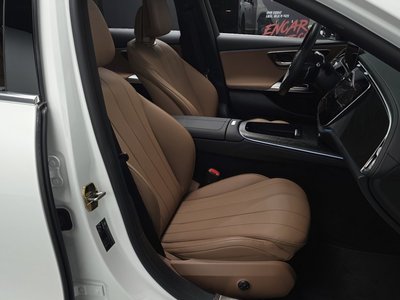 MERCEDES-BENZ E-CLASS - 10