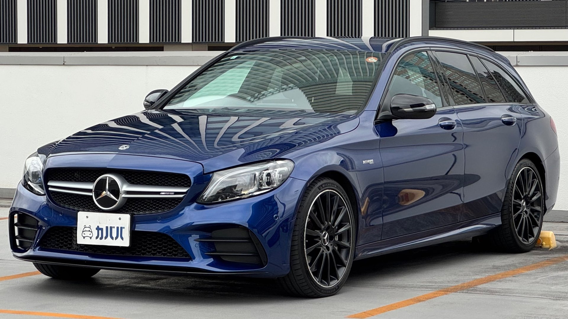 MERCEDES-BENZ C-CLASS STATION WAGON C43 4MATIC AMG - View 1