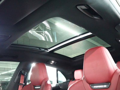 PORSCHE MACAN - 6