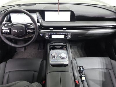 2025 Genesis G90 (RS4) photo 5