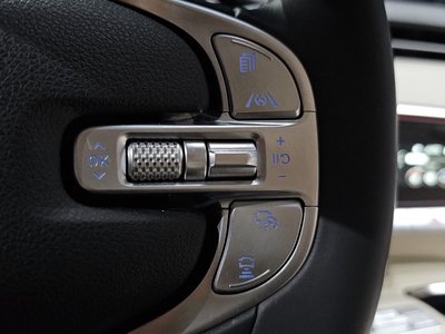 2023 Genesis GV70 — миниатюра 16