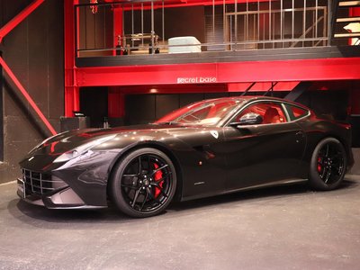 FERRARI F12 - 4