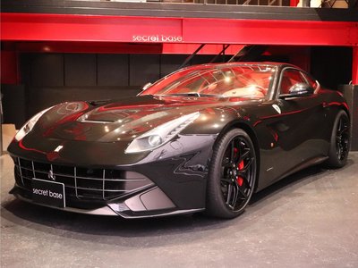 FERRARI F12 - 1