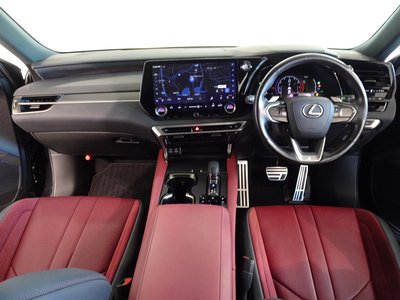 صورة 2 لـ 2023 Lexus RX