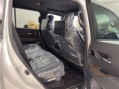 2026 Toyota LAND CRUISER 300 缩略图 24