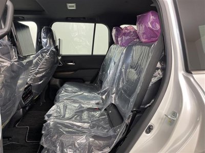 2026 Toyota LAND CRUISER 300 缩略图 23