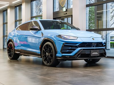 LAMBORGHINI URUS - 2