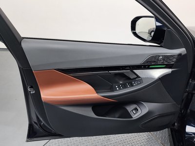 2024 BMW 5 SERIES thumbnail 14