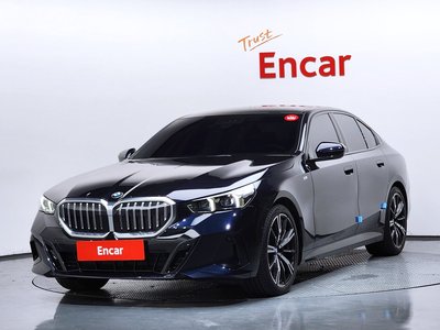 صورة 1 لـ 2024 BMW 5 SERIES