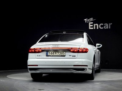AUDI A8 - 4