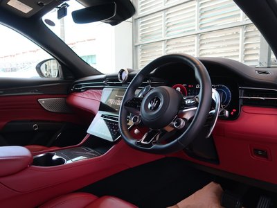 2023 Maserati GRECALE — миниатюра 18