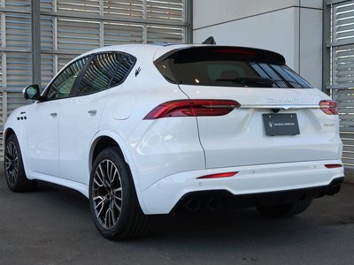 صورة 9 لـ 2023 Maserati GRECALE