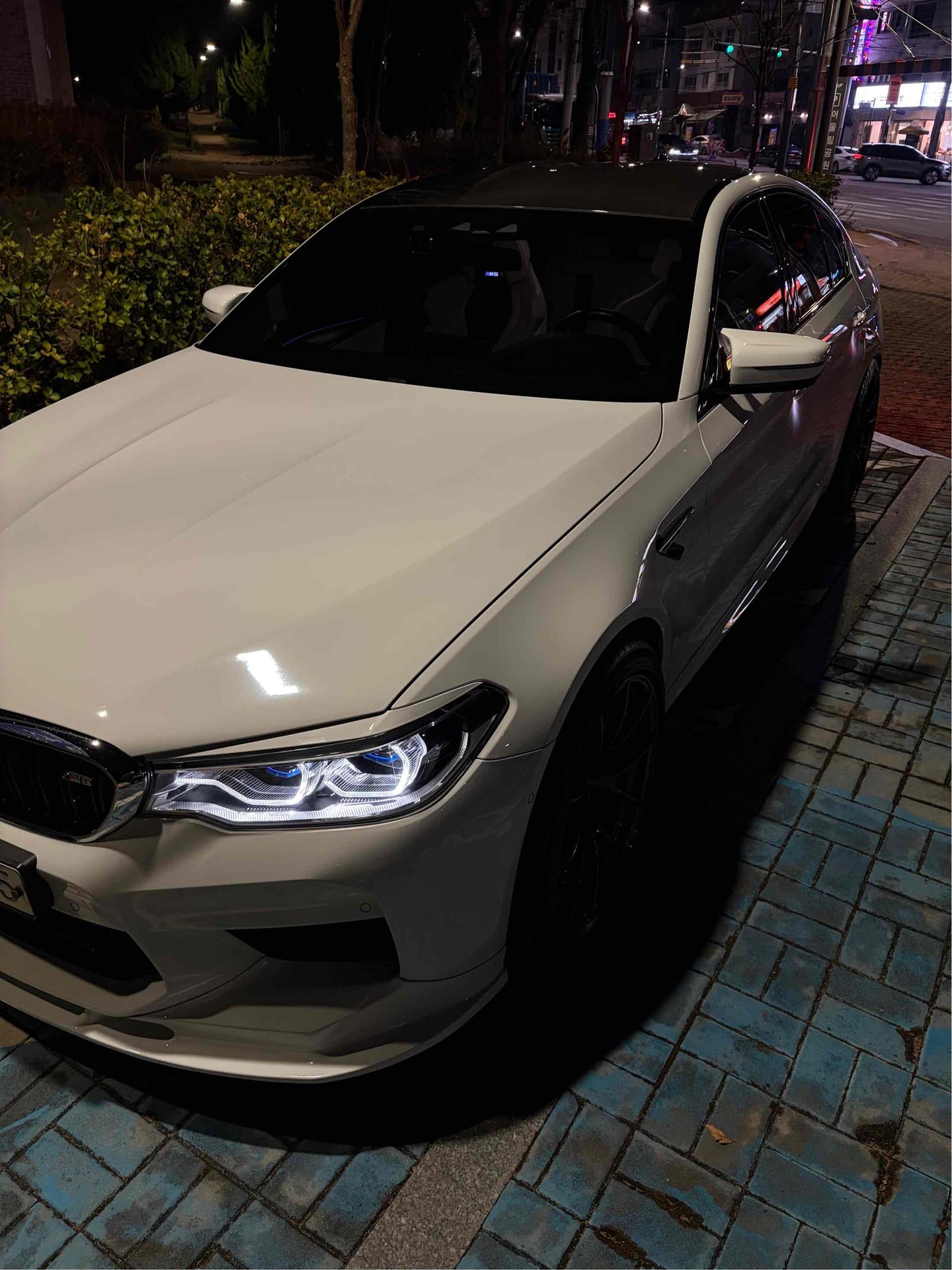 BMW M5 - View 1