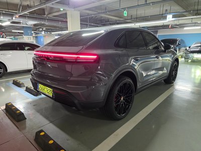 صورة 3 لـ 2025 Porsche MACAN