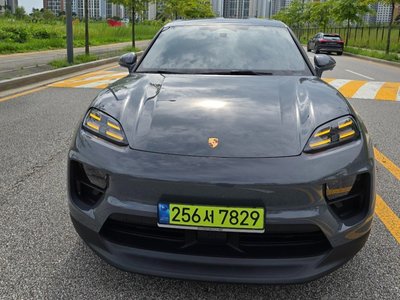صورة 2 لـ 2025 Porsche MACAN