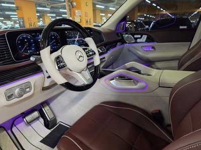 MERCEDES-BENZ GLS - 10