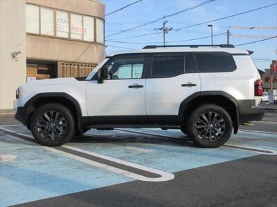 TOYOTA LAND CRUISER 250 - 8