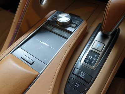2018 Lexus LC — миниатюра 45