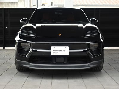 PORSCHE MACAN - 3