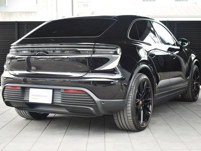 PORSCHE MACAN - 7
