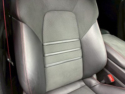 2024 Porsche CAYENNE thumbnail 26