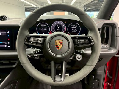 2024 Porsche CAYENNE thumbnail 30