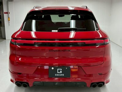 2024 Porsche CAYENNE thumbnail 15