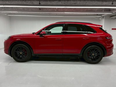 2024 Porsche CAYENNE thumbnail 17