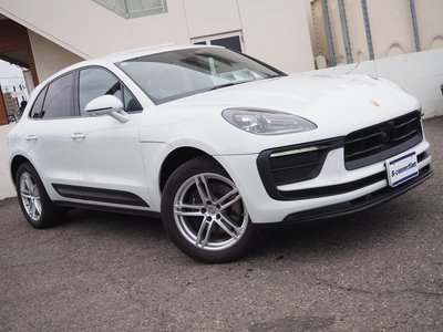 PORSCHE MACAN - 6