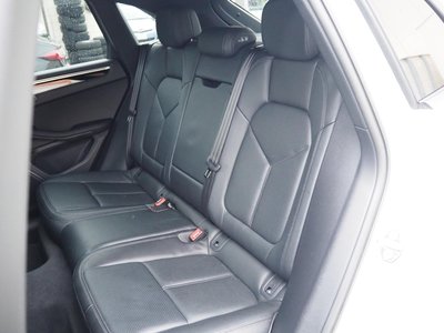 PORSCHE MACAN - 10