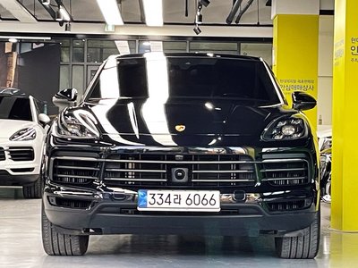 PORSCHE CAYENNE - 1