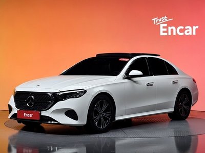 2025 Mercedes-BENZ E-CLASS 照片 1