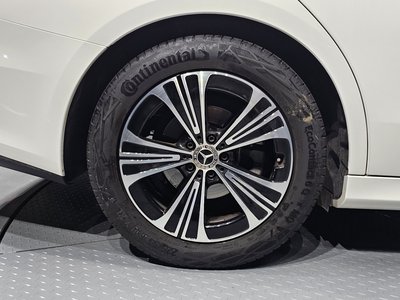 2025 Mercedes-BENZ E-CLASS 照片 6